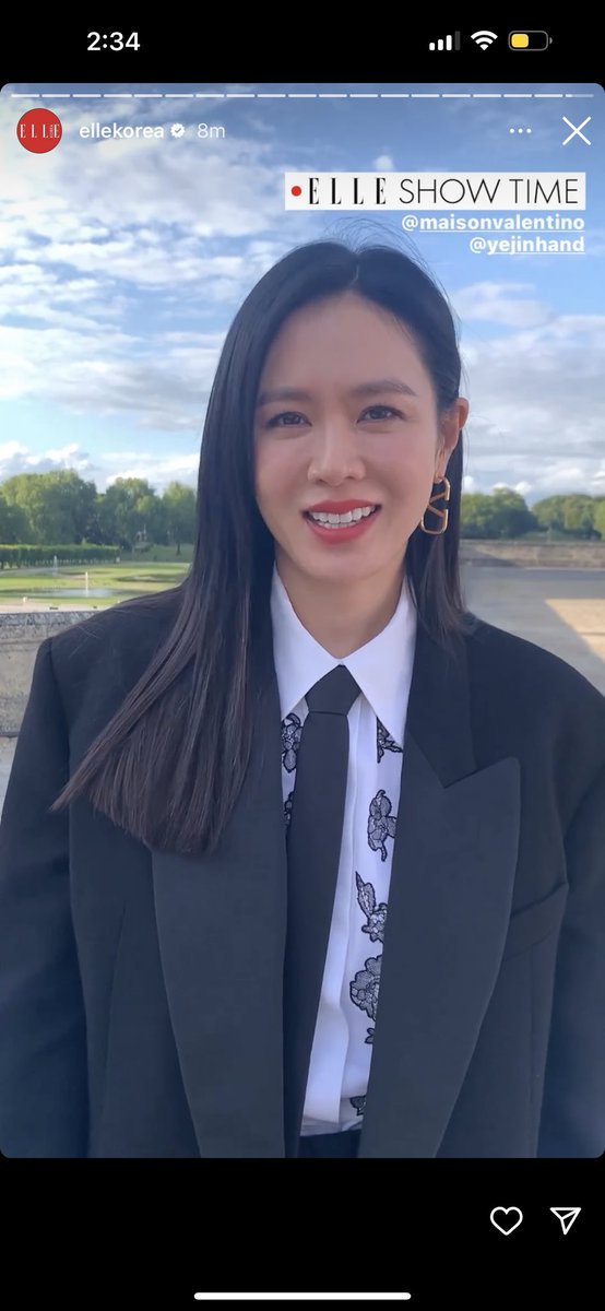 yejinsws's tweet photo. Harper’s Bazaar Korea
ELLE Korea
WKorea

SON YEJIN at VALENTINO UN CHATEAU
#SONYEJINxVALENTINO
#ValentinoUnChateau https://t.co/Whehx5Brvd