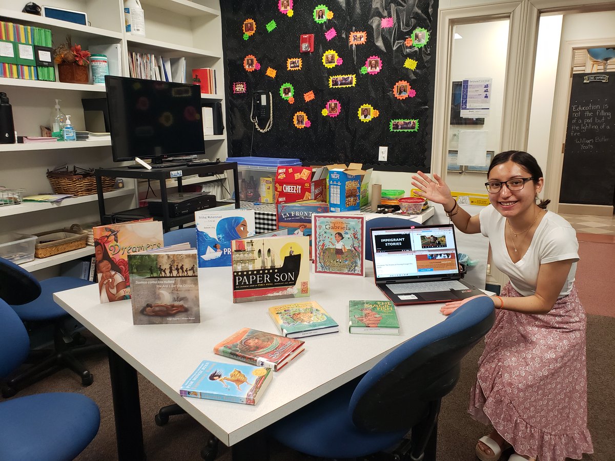 AlejandraSGarza's tweet photo. Bringing multicultural and immigrant stories into the classroom. My textset consisted of picture books, poetry, videos, & chapter books about dreams & immigration stories. Let's continue to bring bilingual and diverse books to our students! #Edu531 #textset #disciplinaryliteracy https://t.co/SEJgv5RqAH