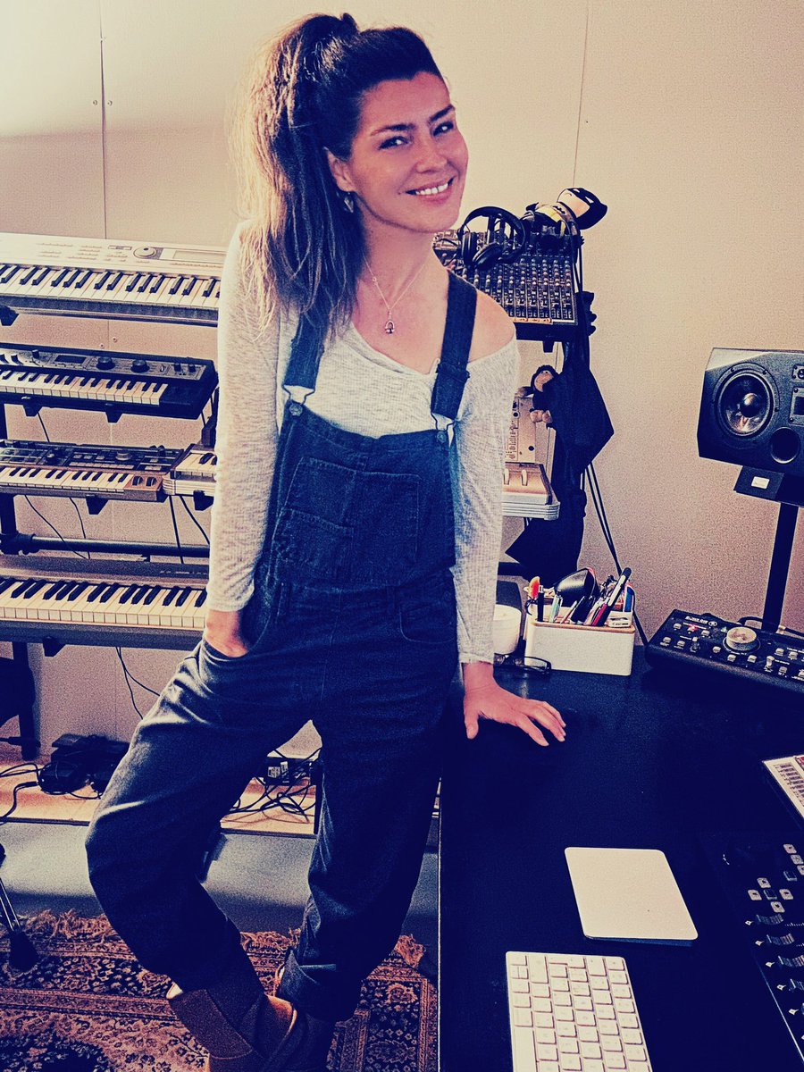 Super exciting few months ahead scoring 2 films and a limited series! Frickin LOVE my job ❤️👏🏻 🎬 #summerstudio #composer #losangeles #lovemyjob #music #filmscore #movies #newmusic #music #fun #womeninmusic