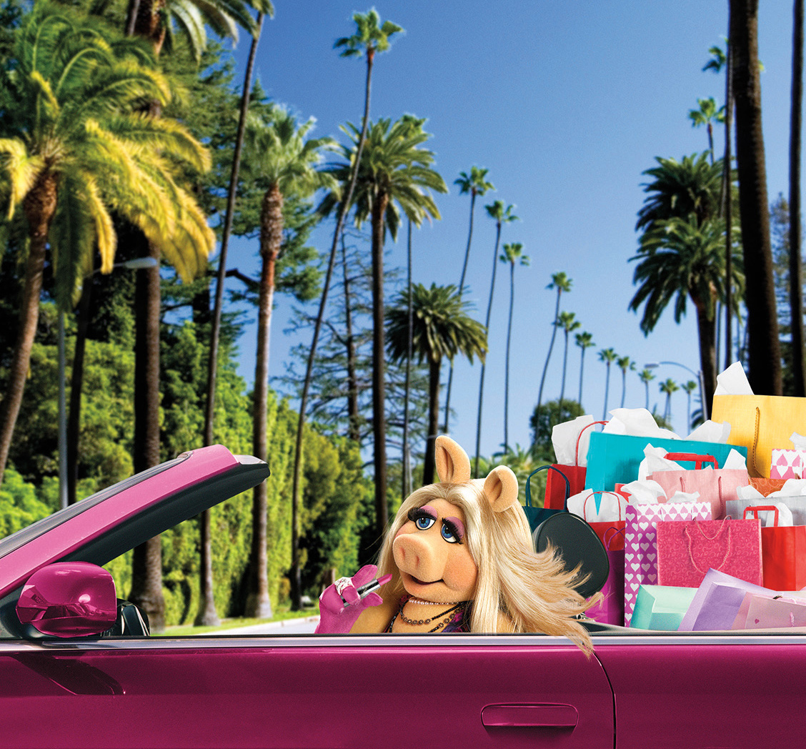 MissPiggy's tweet photo. Once a diva, always a diva. There's simply no going back once you've experienced doting entourages, lavish limousines, or all-u-can-spend credit cards! https://t.co/h3aWivDNDU