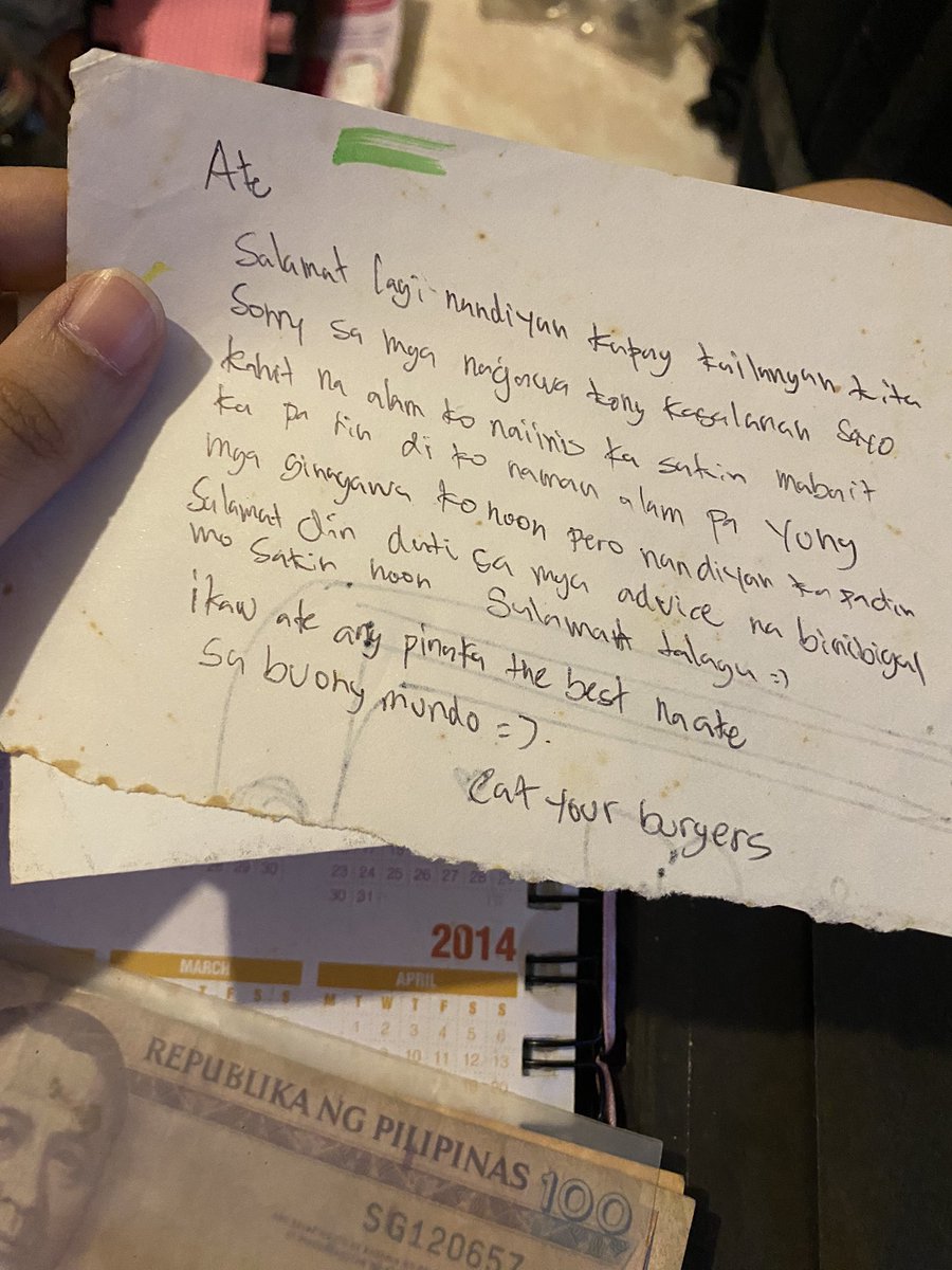 stellaritsky's tweet photo. “Ikaw ang pinaka the best na ate sa buong mundo =)” 

I love reading old letters hahahahahahahhaa thank you @slazymiggi ikaw pinaka the best na bunso namin 💜

Ps. Went through old stuffs yesterday ansd saw this, isn’t it nice to read old letters after so many years? Gimmeee letters pls🥹 hahaha