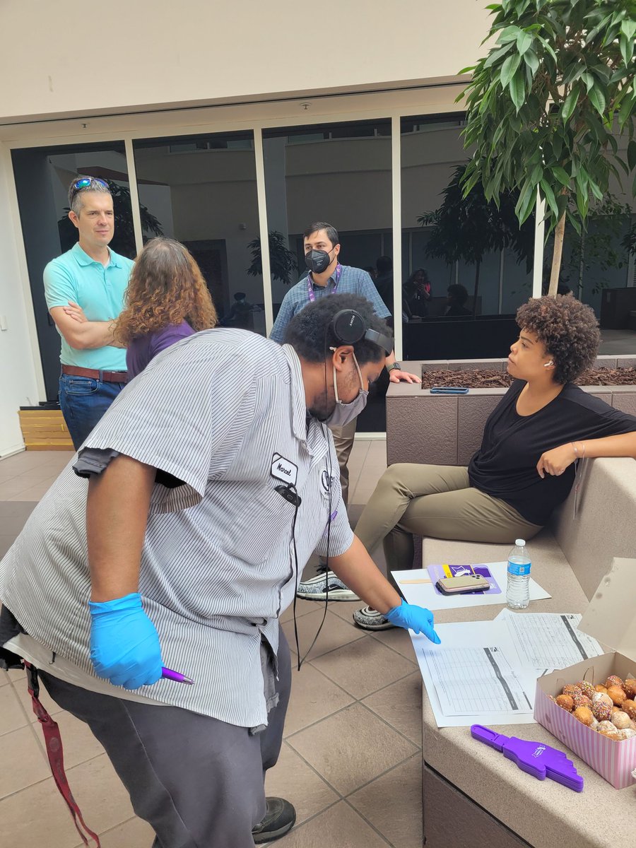 tapmouse's tweet photo. There is no geographic pay differential. Even professional salaried employees have or are seeking second jobs to make ends meet!
@CalHR_gov @GavinNewsom 
#ProtectUsRespectUsPayUs https://t.co/AXEV3r5V0E