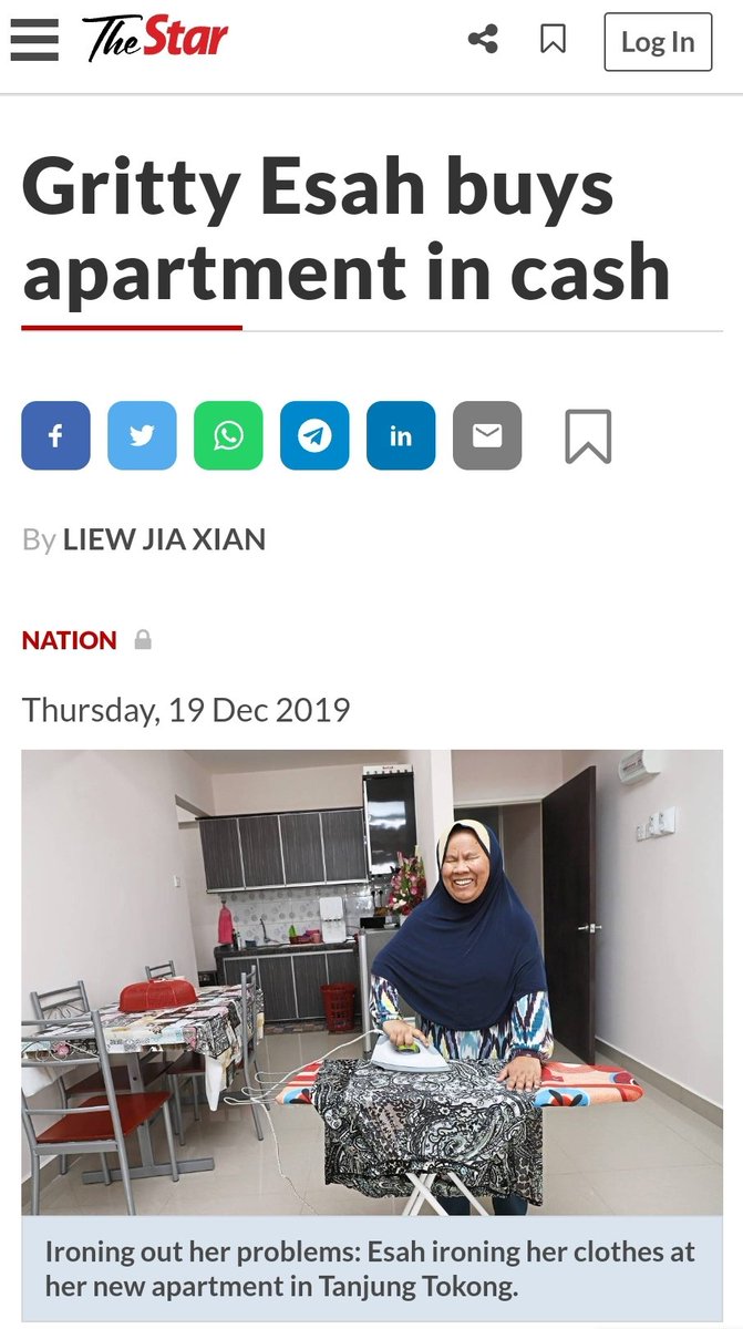 afyanIFP's tweet photo. Sambungan thread kisah Cik Esah OKU buta beli rumah CASH!

Kisah ini viral beberapa tahun sudah. Ia satu pukulan buat mereka yang asyik menyalahkan orang lain apabila membeli rumah.

Kita tengok pula riwayat kehidupan Cik Esah. 

Beliau dibesarkan di rumah anak yatim di Kelantan selepas ditinggalkan ibu bapanya. Beliau kemudian belajar di SK Pendidikan Khas Princess Elizabeth di Johor Bharu. Dia berpindah ke rumah anak yatim di Setapak, Kuala Lumpur, semasa beliau sekolah menengah.

Selepas menamatkan pengajiannya, dia ke Rumah St Nicholas, di mana dia belajar kemahiran hidup asas, kemahiran berkomunikasi dan Teknologi Maklumat (IT).

Dan titik perubahan datang apabila dia bertemu jurulatihnya Jayah Doraisamy, seorang non-Muslim.

Jayah Doraisamy menggalakkan Cik Esah untuk berjimat dan membeli rumah. Dia membelanjakan wang dengan bijak dan berhati-hati, hanya menggunakan wang dari Elaun Pekerja Kurang Upaya (EPC) , iaitu RM300 sebulan. Jumlah itu meningkat kepada RM400 tiga tahun lalu.

Kecekalan beliau saya kira berdasarkan pengalaman hidup yang ditinggalkan malah status OKU tersebut menyebabkan beliau kuat menghadapi ujian hidup.

Tahniah kita ucapkan.

Jadikan kisah Cik Esah ini sebagai pemangkin semangat untuk mencapai matlamat kewangan Tuan Puan.

Jangan asyik cari dan berikan alasan tetapi carilah jalan penyelesaian. Semoga dipermudahkan urusan Tuan Puan memiliki rumah sendiri.

Apa alasan kita selepas melihat berita ini?

Kadang kita lebih banyak bagi alasan berbanding berusaha.

Dalam kisah Cik Esah tadi, yang menjadi titik pendorong perubahan adalah apabila beliau dinasihatkan oleh jurulatihnya.

Nampak tak berapa penting mentor Dan Ilmu kewangan dlm kehidupan kita?

Saya ada buku khas untuk belajar ilmu kewangan dan reset balik mindset kita.

Buku F.I.R.E Financial Independence Retire Early #BukuFIRE

Tajuk je acah-acah English, tapi konten dalam BM.

Klik https://t.co/K5Fr82IlaG utk detail buku tersebut.