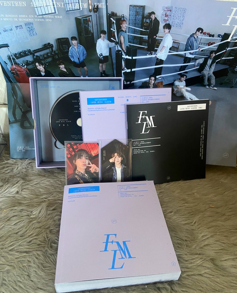 schoshuahanwoo's tweet photo. ❋ wts lfb seventeen svt ph ❋

unsealed fml deluxe with jeonghan pc and seungkwan pt SET ONLY

outerbox + photobook + poster + cd-r + lyricbook + seungkwan photo tag + jeonghan fml deluxe pc — ₱800

on-hand, j&amp;t / flash direct and sdd only

dm or reply to claim https://t.co/WlaTN1P9Kk