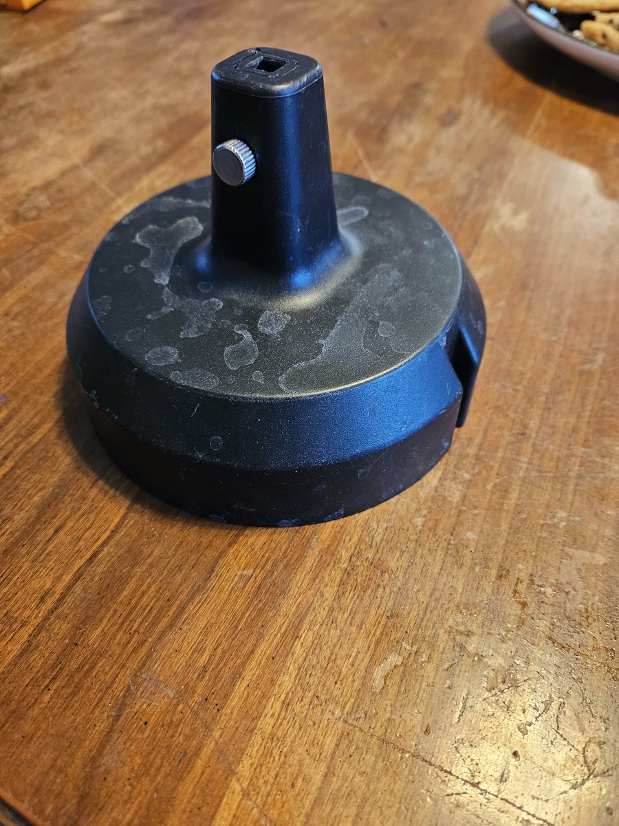 Neptunes_Net's tweet image. Internet, do your thing! Found it while cleaning my kitchen cabinets. What is it? #Whatisit