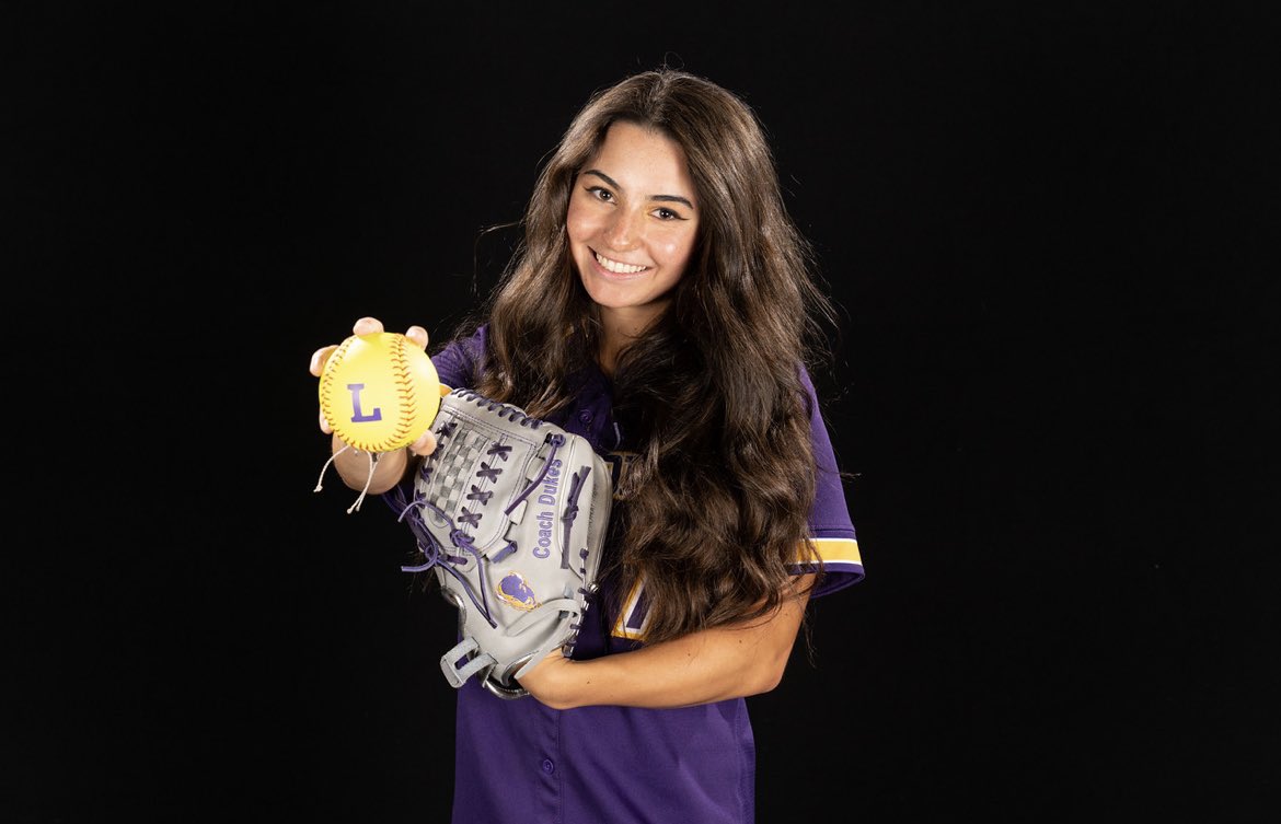 🥎Elle Smith🥎 tweet media