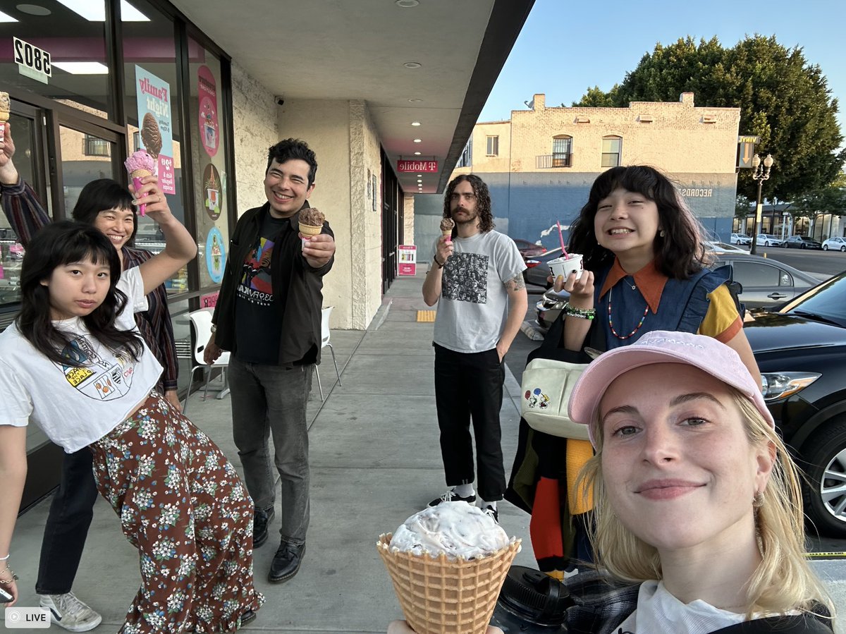 pmoreuy's tweet photo. 📷 @paramore via Discord https://t.co/V41llLHqMS