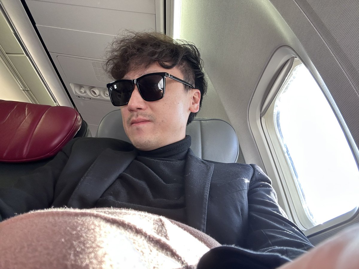 adam777123's tweet photo. 焦虑😐很久没好好休息了，飞悉尼！ https://t.co/3pD3MlQs4c