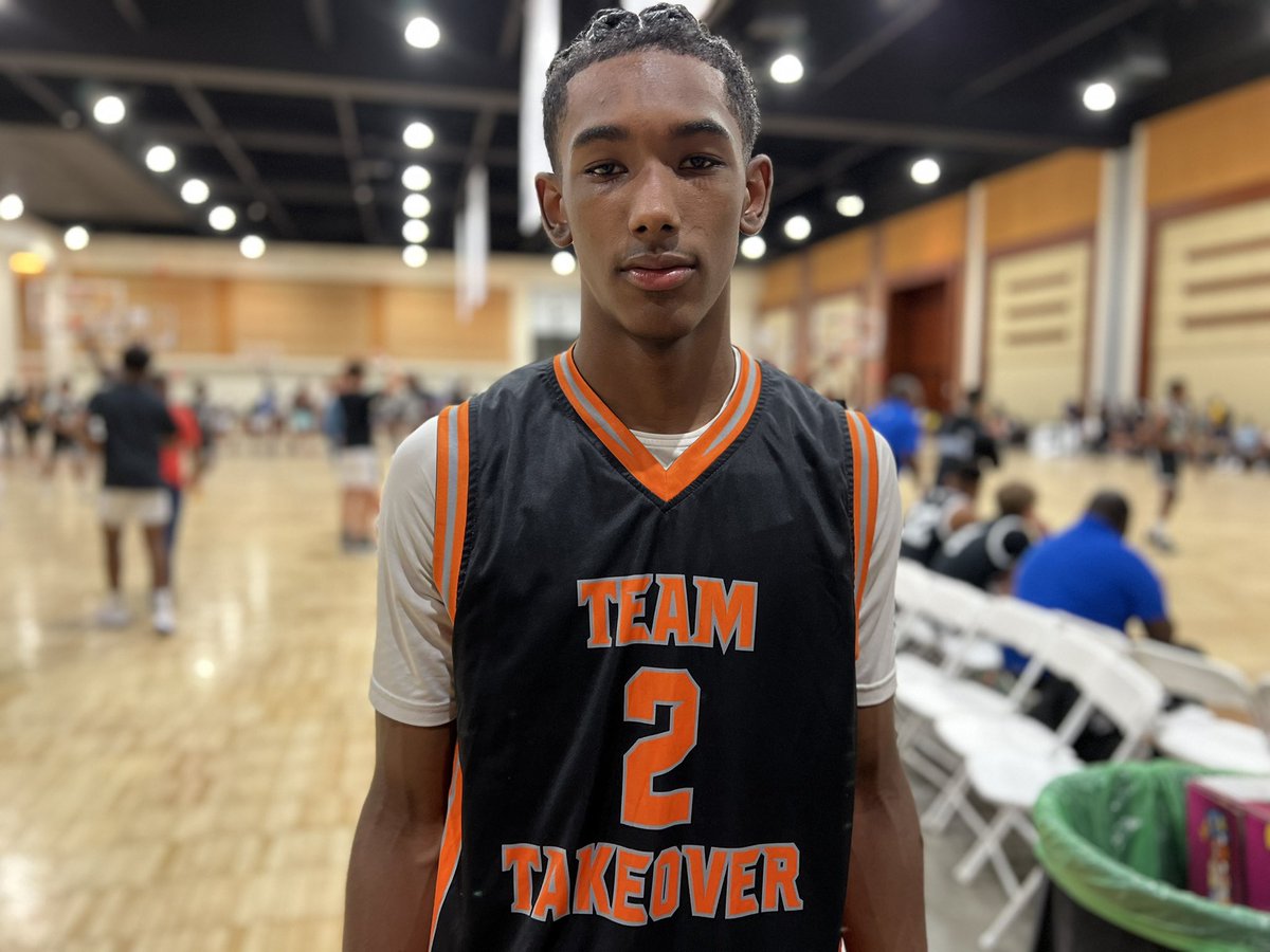 MaxFeldman6's tweet photo. Loud opener for TTO’s Troy Tomlin. Dynamic out in transition and hunting seams as a cutter in the half-court. Big-time 2027 athlete with an edge. 

👥 https://t.co/e9wtp4ecOo https://t.co/0q03TPVMZV