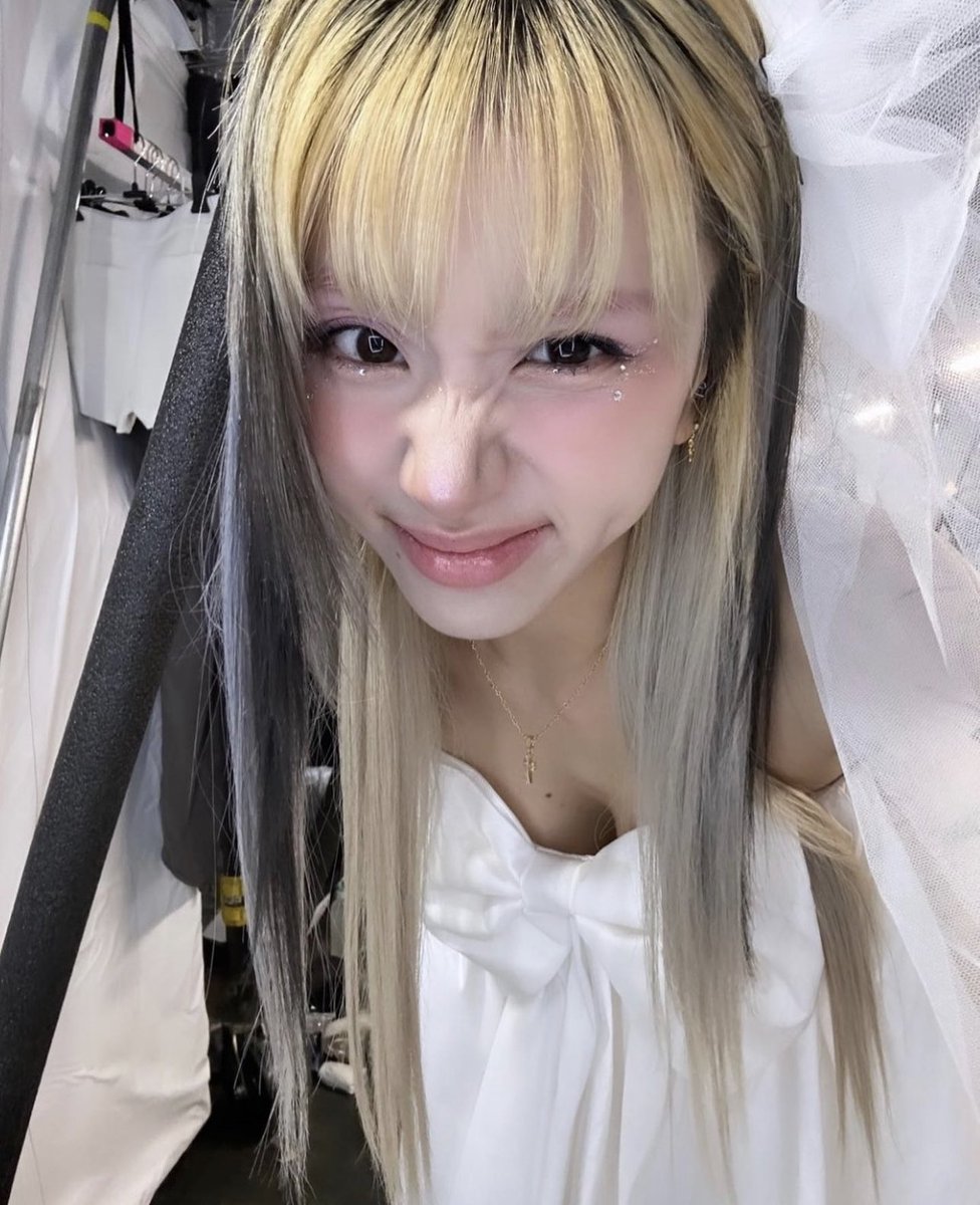 chaeyoung archive tweet media