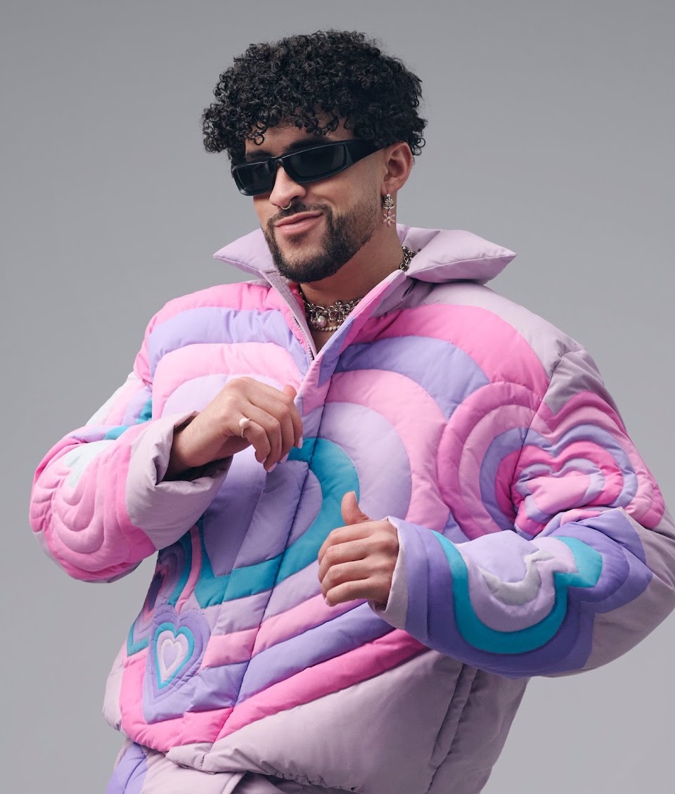 Peso Pluma breaks the record for most simultaneously charting songs on the Hot Latin Songs chart, surpassing Bad Bunny (<a href="/sanbenito/">Benito Antonio</a>) (25 songs).