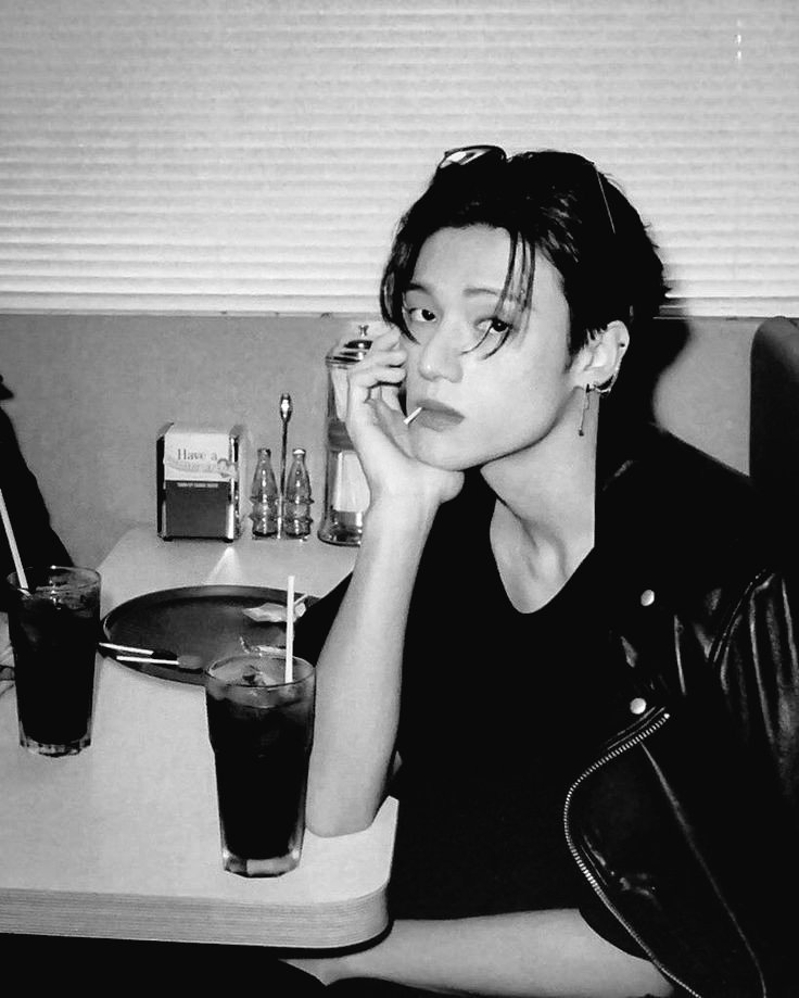 METNAORBR's tweet photo. - ꋊꋬꄲ.

ʷᵉ'ʳᵉ ʳᵘⁿⁿⁱⁿᵍ ⁱⁿ ᵗʰᵉ ᵐᵒᵒⁿˡⁱᵍʰᵗ. https://t.co/J83EDfcwb2
