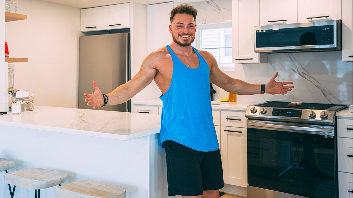 Lance210's tweet photo. NEW VLOG!

The NEW Beach House!
https://t.co/6hQtciTb7U https://t.co/KBfDyRXPY5
