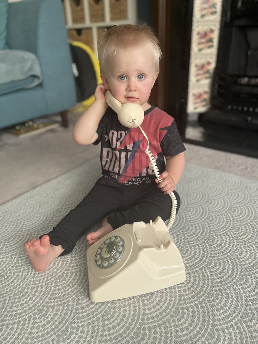 ClaireOvergate's tweet photo. It’s amazing what you can find in the @OvergateHospice charity shops! Picked up this classic telephone in West Vale today for £5 to pop in our little play kitchen at home and it’s a real hit! 📞 https://t.co/rxY611coWN