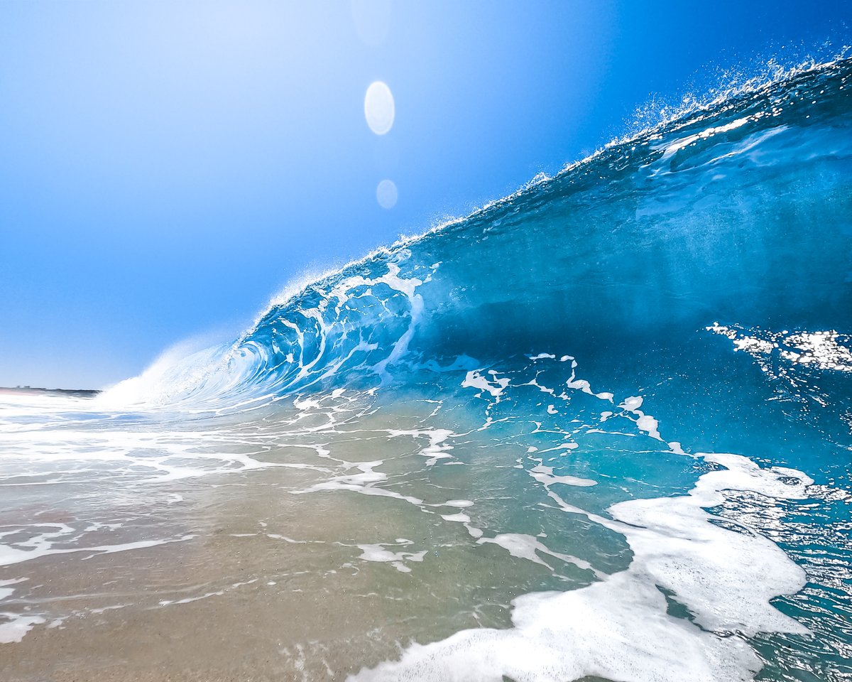 Photo of the Day: Getting wet = getting paid 🌊 Rodrigo Botelho stood in the splash zone for this $250 GoPro Award.

#GoPro #SurfPhotography #WavePhotography #Portugal #Surf