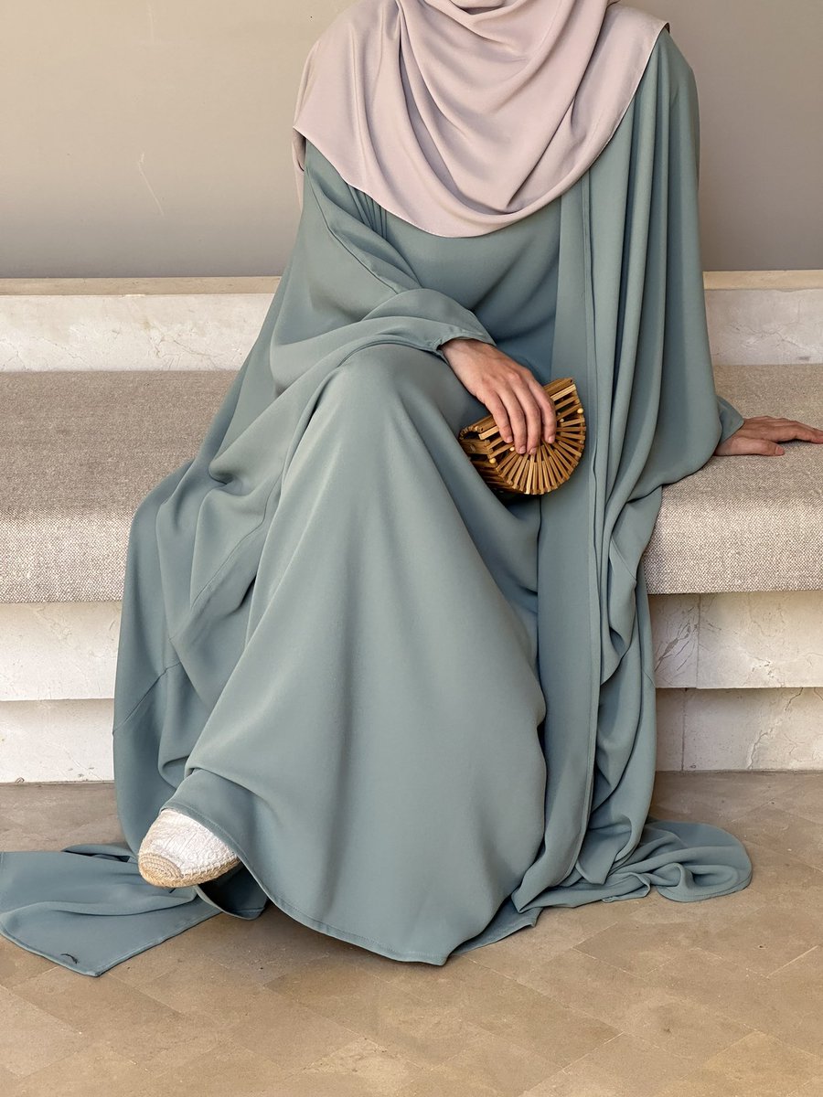 Réouverture du site vendredi à 20h00
Et bonne nouvelle l’ensemble MYLANA sera de retour dans les mêmes coloris que l’été dernier 🎉