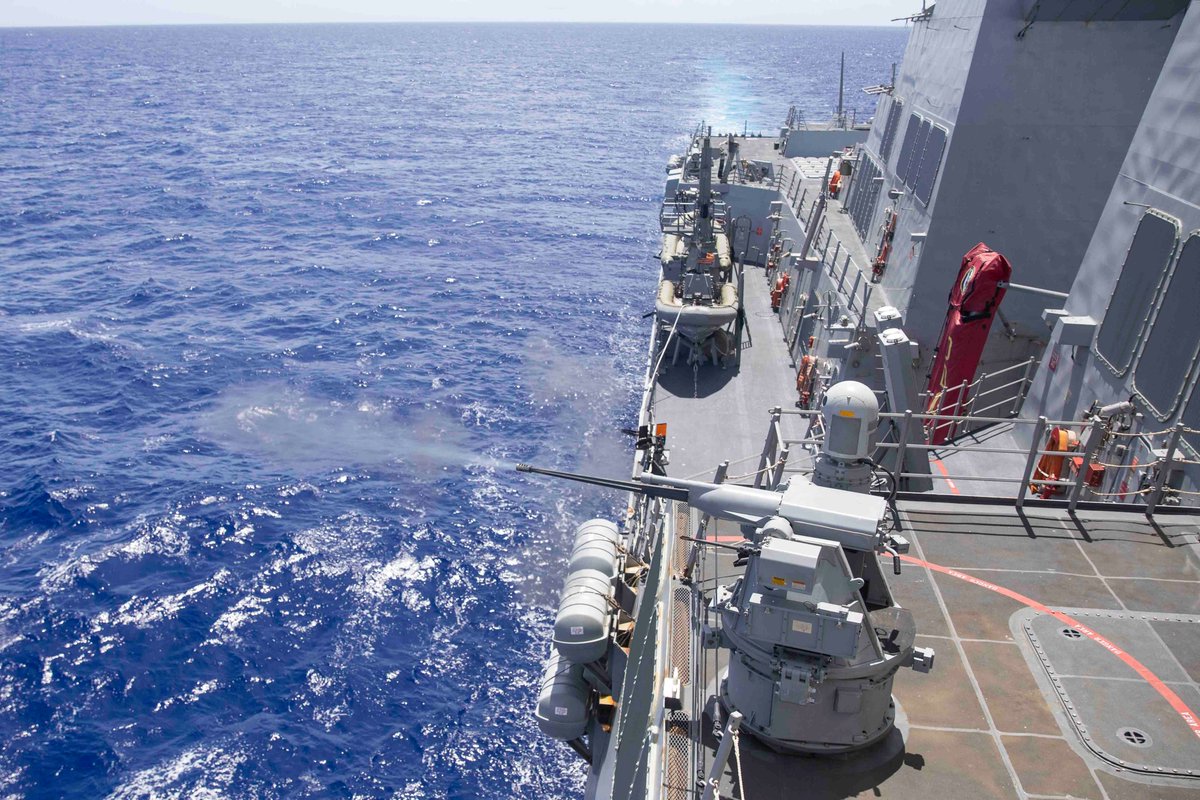 USPACOM's tweet photo. #USSRalphJohnson conducts a live-fire exercise in the #PhilippineSea.
#CTF71 assets routinely operate in @US7thFleet area of responsibility to maintain #Readiness to respond in support of #FriendsPartnersAllies in the #FreeAndOpenIndoPacific.
📸: MC1 Jamaal Liddell https://t.co/z8u5Cqrl0i