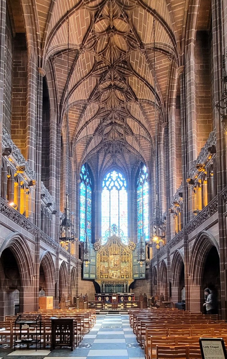 waffy_5's tweet photo. @BRPimages @magoniareview @lurkinhead @thedustyteapot @angiesliverpool @YOLiverpool @LivCathedral Snap , very peaceful https://t.co/1mD61dJONV