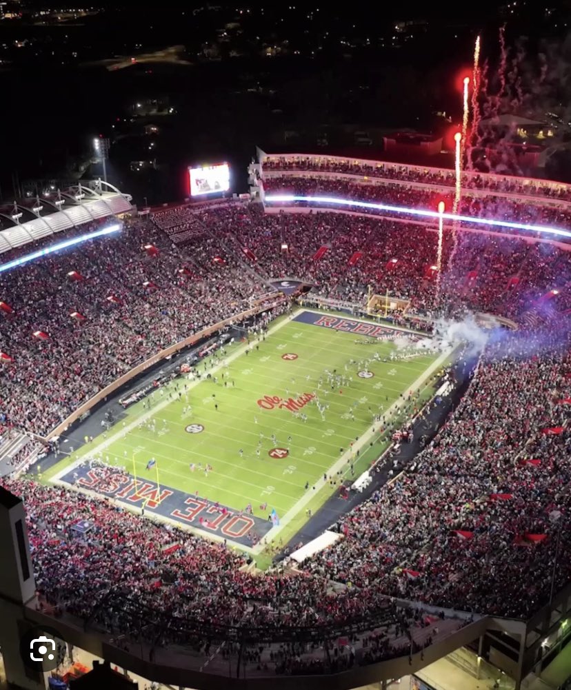 #AGTG After A Great Conversation With <a href="/OleMissFB/">Ole Miss Football</a> I Am Blessed To Receive A Offer From The University Of Mississippi 🔵🔴<a href="/JaQuaviousPayne/">JaQuavious Payne</a> <a href="/whoisjamez/">BIG JAMES</a> <a href="/CoahomaSports/">Coahoma Community College Athletics</a>