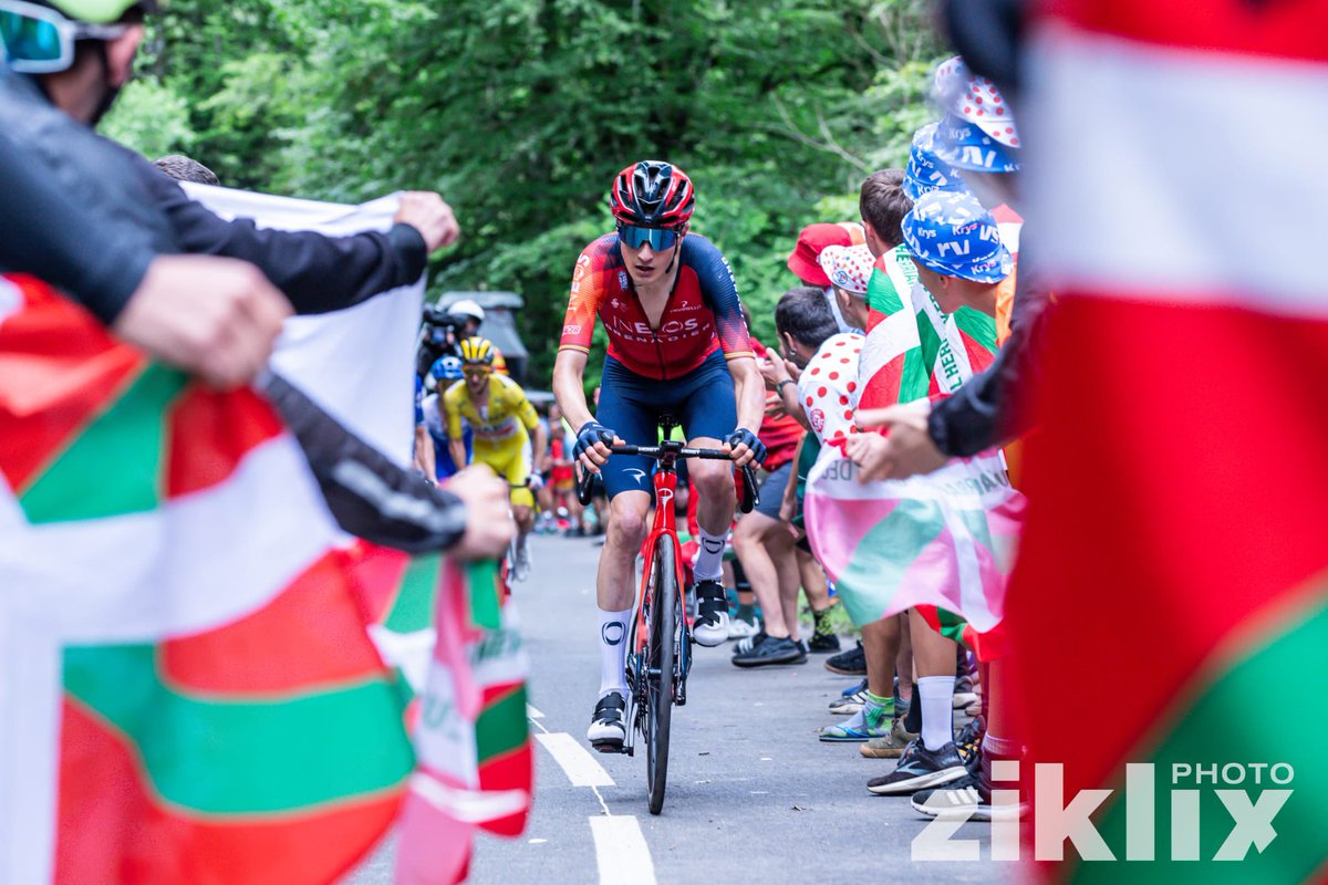_rccarlos's tweet photo. Pirineos, afición vasca y en el Tour, más no se puede pedir 🙌 https://t.co/hPPOyfs2I6