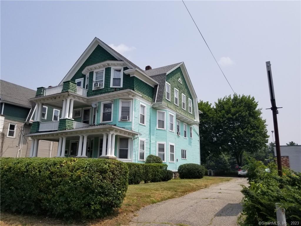 stephenbriotti's tweet photo. Do you know someone looking for a great #property in #Waterbury?   #realestate https://t.co/VOkT3g3S43 https://t.co/wyZxpQ3k5M