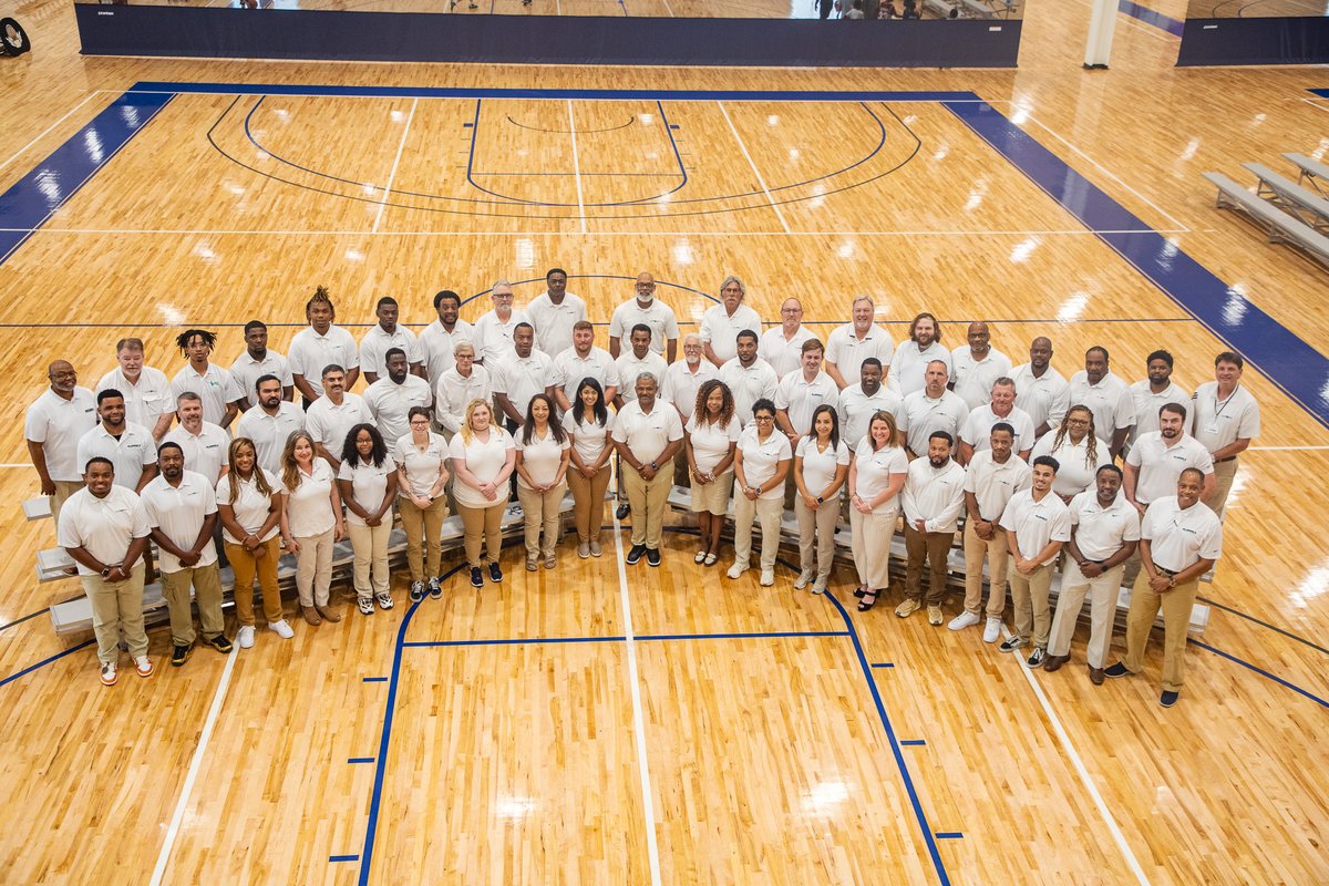 Allworld_PM's tweet photo. On June 28, 2023, AWPM hosted our bi-annual “Allhands” meeting for the purpose of fostering effective communication across the organization. At AWPM, we are proud to be innovators in our profession.
#AWPM #AllhandsMeeting #UnleashYourPotential #MSEC #Memphis https://t.co/IUxwjCZYxC