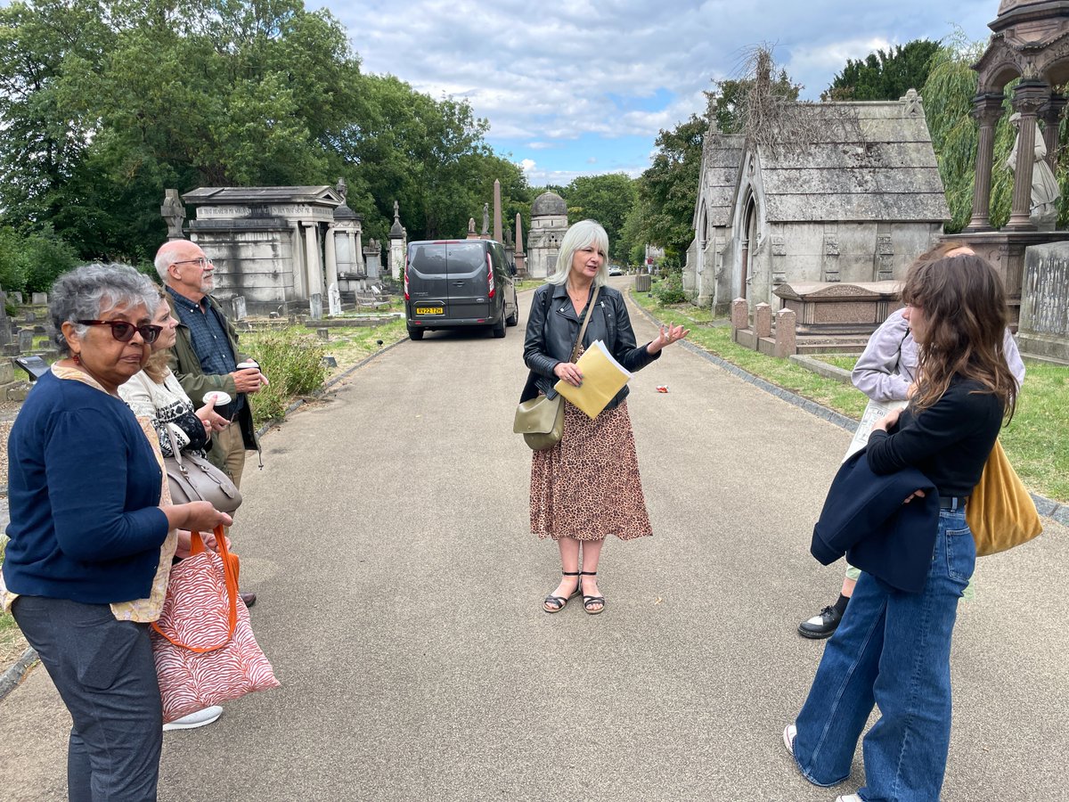 Peter Jones tweet media