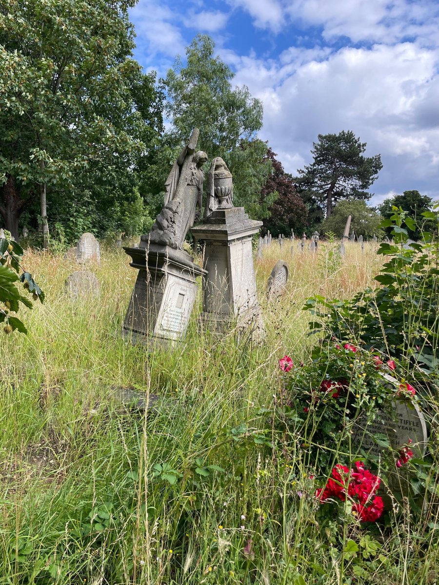 A splendid tour West Norwood Cemetery with Jane Jordan – full of archival highlights, colourful lives in the midst of subsiding graves, family catacombs and much discussion of the wildly variegated tastes of the dead! #litlon <a href="/LiteraryLondon/">Literary London</a> <a href="/fownc1837/">Friends of West Norwood Cemetery (FOWNC)</a> <a href="/WNCemetery/">West Norwood Cemetery</a>