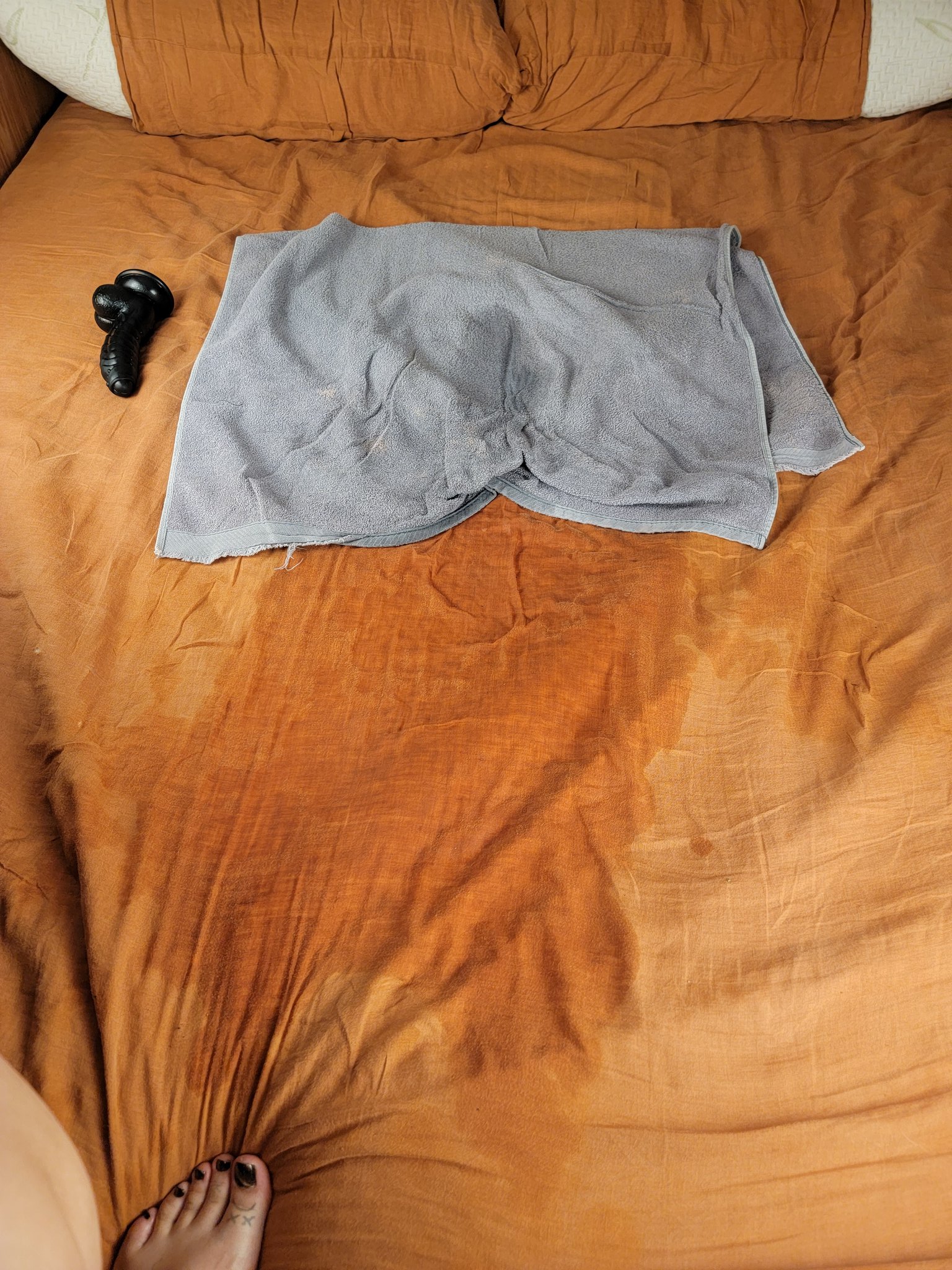 korachubbsy $5 OF & fansly 🖤 on Twitter: "someone buy me an xxxl towel this is ridiculous https