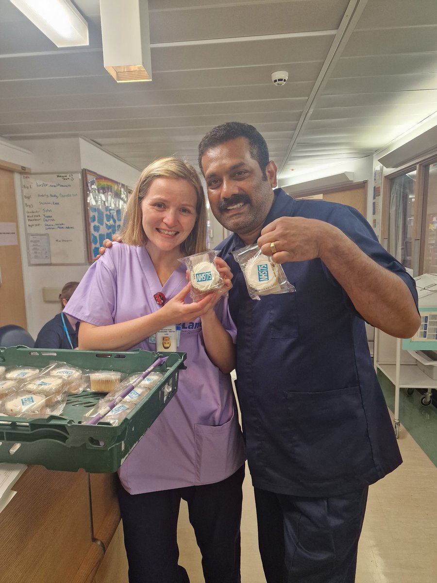KirstyThomasson's tweet photo. Celebrating the NHS birthday across respiratory today with smiles, cakes and a friendly visitor #NHS75 @ELHT_NHS @ELHTandMe @ELHT_QI @well_team https://t.co/zjq3MJDjTL