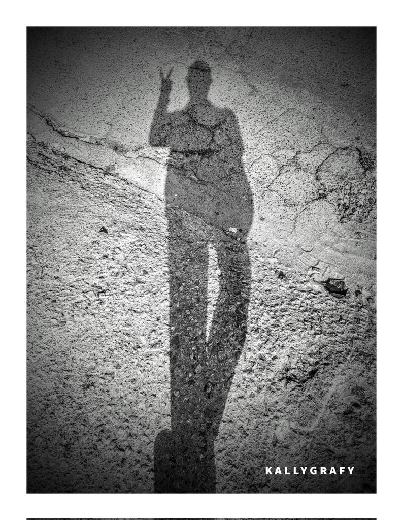 Sam_Okikijesu's tweet photo. This man called Shadow, powerless without the aid of Light.
📸: Kallygrafy
#smartphonephotography #portraitmodel #selfcaptured📸 #captionwriting #photography
@Snapdragon https://t.co/DELCHMuZfr