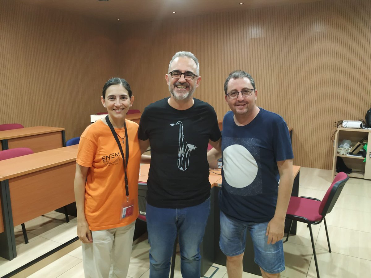 OA_Podcast's tweet photo. YA tenéis disponible un NUEVO PROGRAMA: “Universo Violento”

https://t.co/82a6KjqMva

Con Manel Perucho @UniversViolent de @FacFisicaUV @UV_EG 

Desde @IFICorpuscular con el apoyo de @FECYT_Ciencia #Ciencia #podcast #podcasts https://t.co/QAsU8dWQ4Y