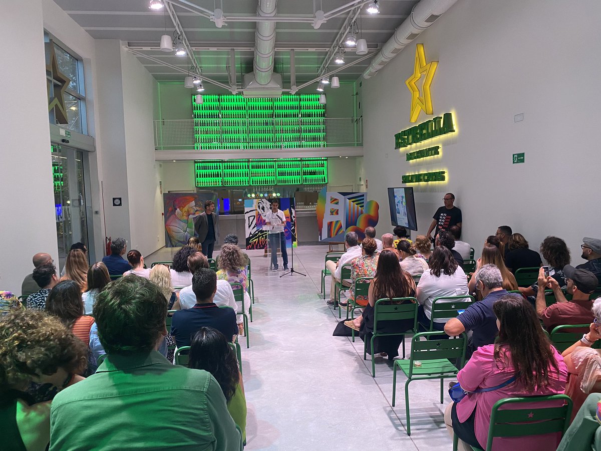 yayodelgado's tweet photo. Excepcional ratico hoy con @museoramongaya en la subasta benéfica en favor del @ABASEGURA con una recaudación de más de 2.000€ por las obras de Arte Urbano interpretando obras de Gaya, de Goyo203, Dante Arcade y Toren. #SaladeCatas @estrellalevante https://t.co/l8Ckvh7NEU