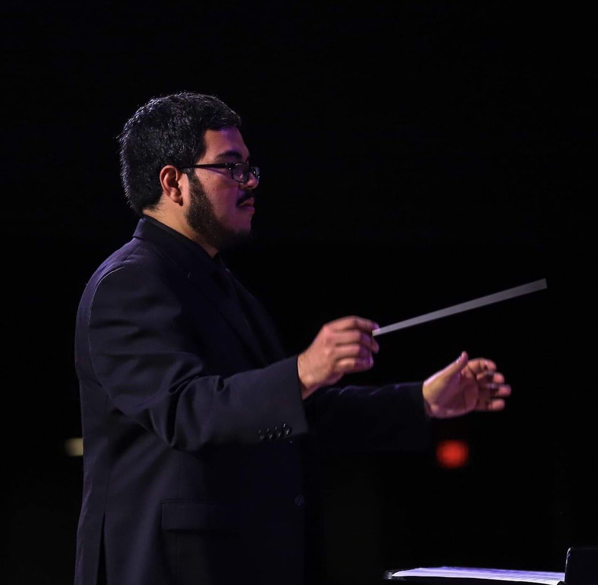 ✨New Head Band Director✨

Johnathan Alvarez is excited to begin his first year at Wunderlich after serving as Director of Bands at Bammel Middle School in Spring ISD for the past 8 years. 

He’s excited to join the Wunderlich family and work with the award winning WIS Band!!