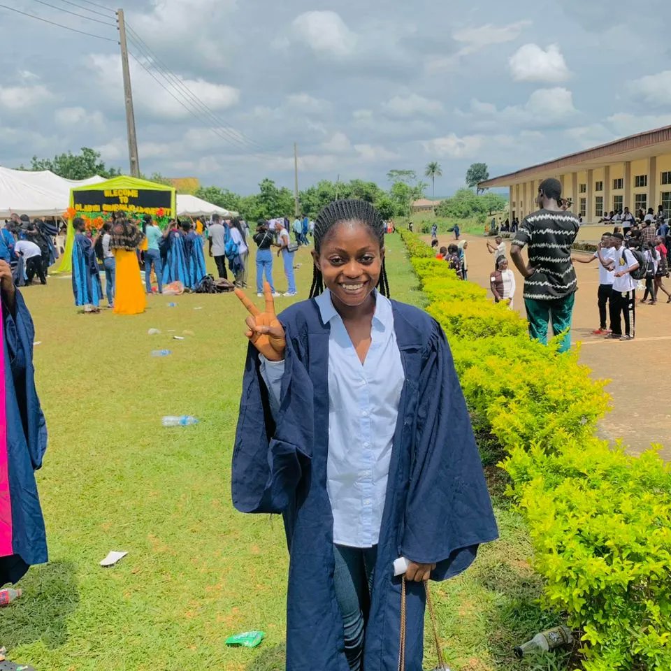 AdeolaAdeitan2's tweet photo. Matriculation to Convocation ijn🤞🙏🥰
#oou
#Congratulationtome https://t.co/2L6urDf7mq