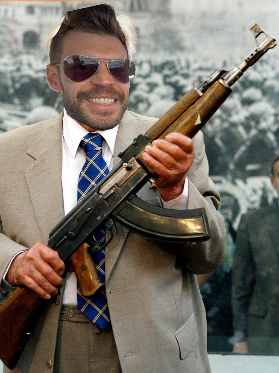 Jogipyon's tweet photo. @bmoxnes når blir det revolusjon? https://t.co/ebRLgbCLTF