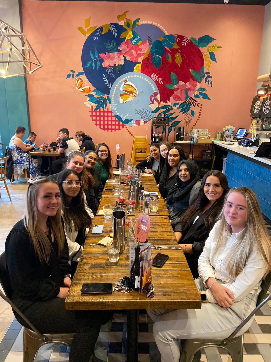 Thank you to the lovely ladies of U31 making another FFG meeting successful talking all things leadership, strategy and mentorship! lots to celebrate and look forward to <a href="/clairegrimes111/">Claire Graham</a> <a href="/kierancregan/">Kieran Cregan 💙💛</a>