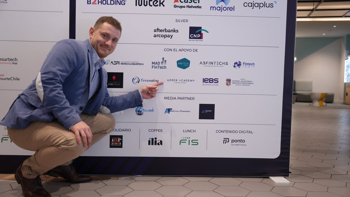 Hoy tuvimos un evento increíble en #IFC2023 Innovation Finance Congress de Grupo CMS.

Tuve la suerte de moderar uno de los paneles sobre oportunidades y desafios en el futuro del sistema financiero, y de hacer de jurado en una ronda de pitch deck.

Tremendo día!