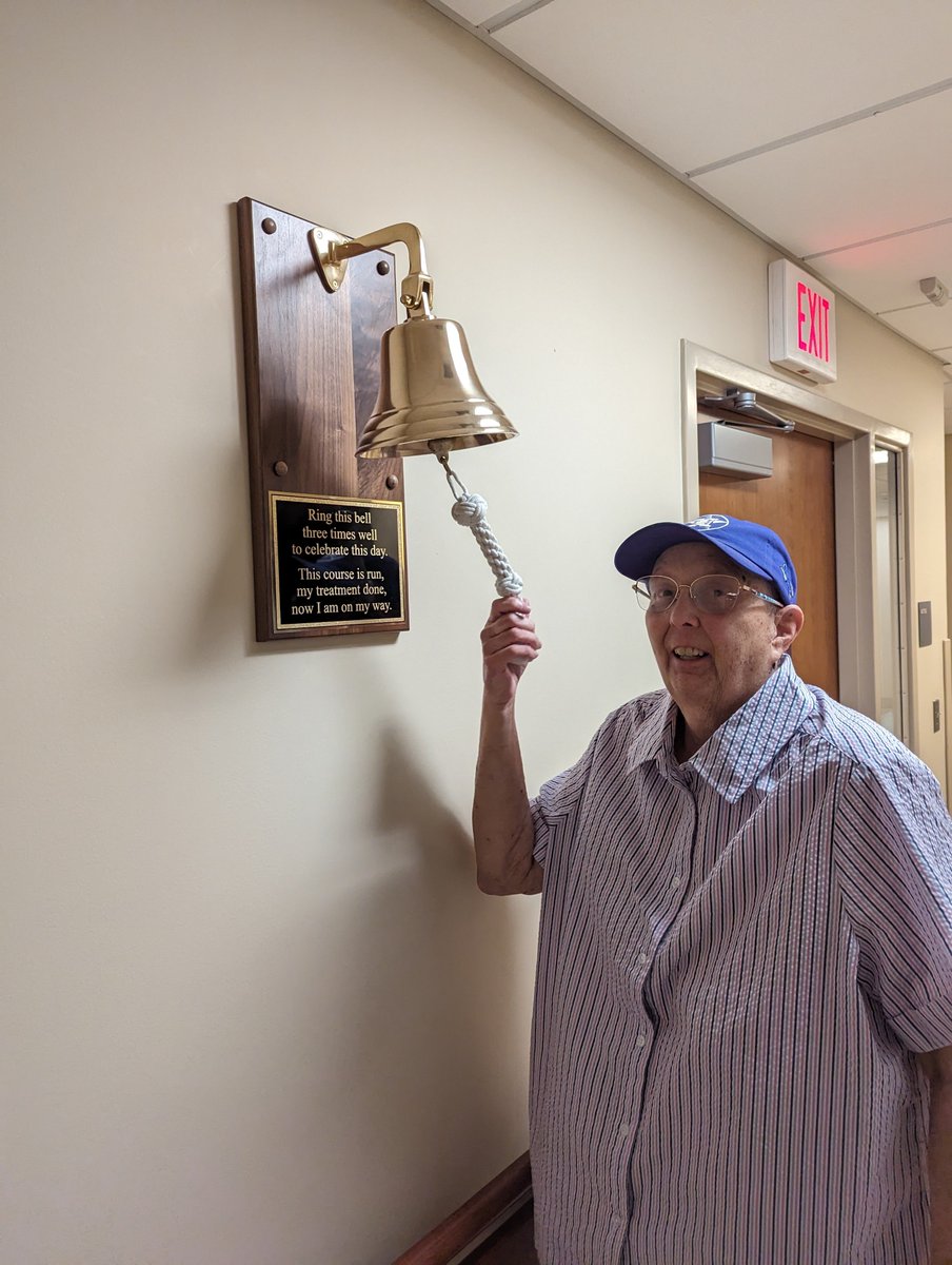 K_Guenther's tweet image. Completed 6 rounds of Folfox today, and I got to ring the bell.  #AppendixCancer