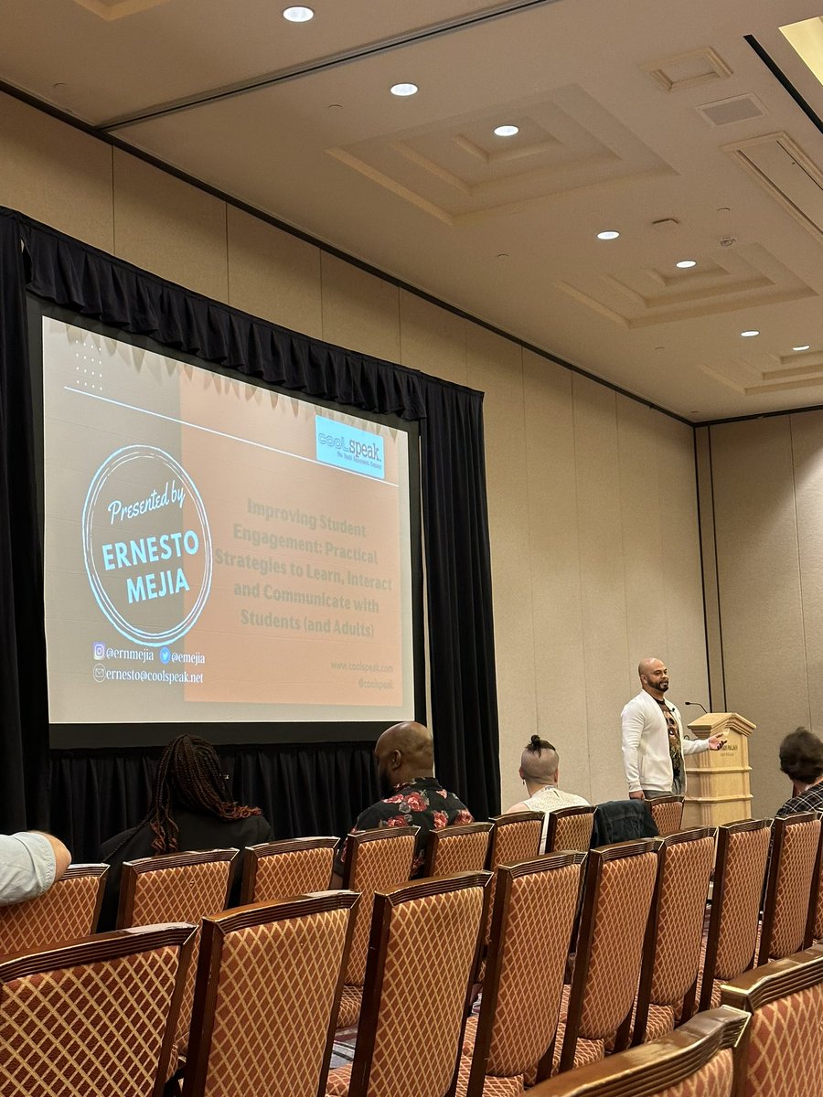Jenn_Calderon_'s tweet photo. @CoolSpeak opening 🎵 set a good tone for the start of this session. 🙌🏽 #startdifferently #innovativeschoolssummit #summerlearning 🤓 https://t.co/5e8u565Lt2