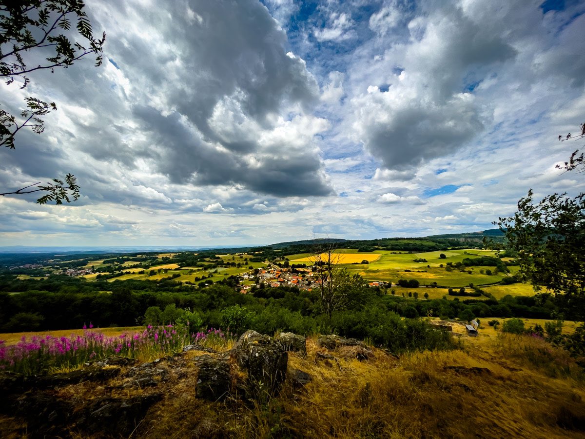 VogelsbergBlog's tweet photo. NATUR PUR AUS DER VULKAN  REGION 🌋
Unser BLOG: https://t.co/nfp7iB5SOm 
#fotografie #landscapephotography #vogelsberg #Hessen #OLYMPUS #LUMIX https://t.co/R6GKKJaXGL