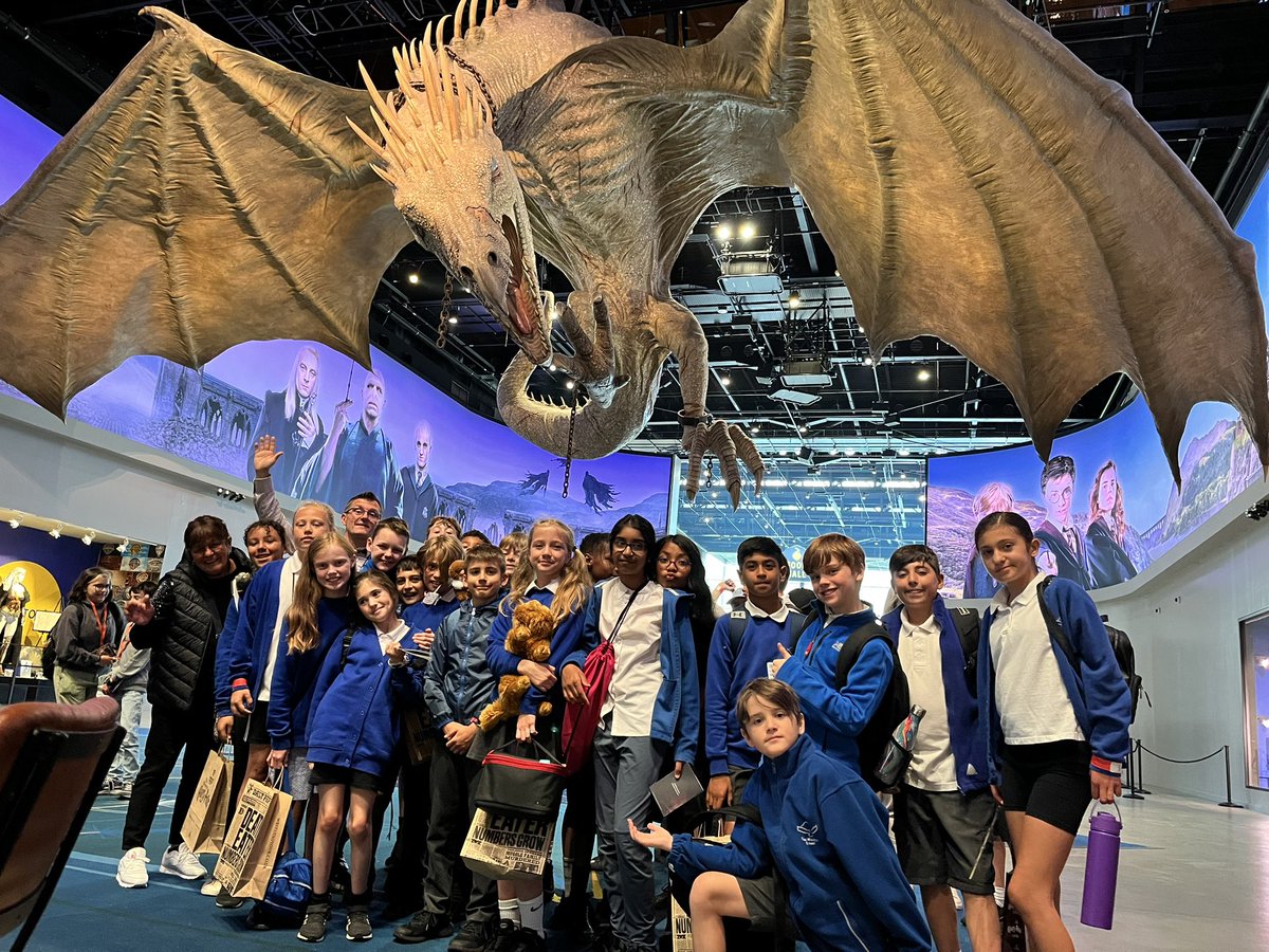 Great trip to ‘The Making of Harry Potter’ at Warner Brothers Stidios today. @WroxhamSchool #WBTourLondon