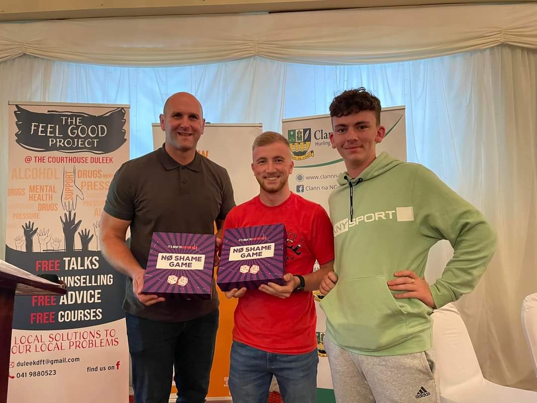 InvolveServices's tweet image. Great to see the No Shame game being presented to Rory Stories mental health event in Athboy yesterday. Organised by @ClannnanGaelGAA and @JigsawMeath #MentalHealthMatters