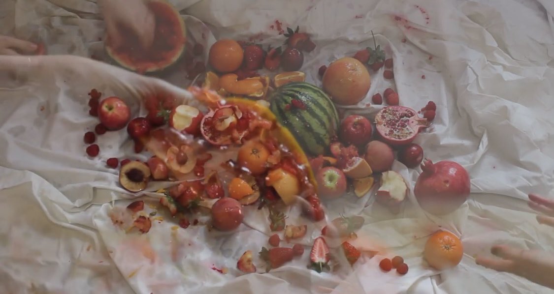 AvaGalli's tweet photo. Persephone is a collaborative project I worked on with Olive Sant and Amy Smith back. 

A short poetic film that celebrates womanhood and femininity inspired by the renaissance era.

🍇🌻🍒🪻

#bristolfilm #bristolbased #shortfilms #womeninfilm #womenmakefilm #femaledirector https://t.co/uvmNKWj6C3