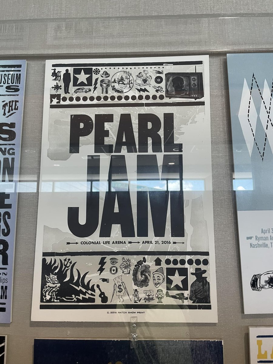 demetriosns's tweet photo. Christopher - "Hanging in the Nashville airport … 🎸🤘 https://t.co/YNAVmqIbDa #PearlJam #HatchShowPrint https://t.co/vjxpgA4EXv
