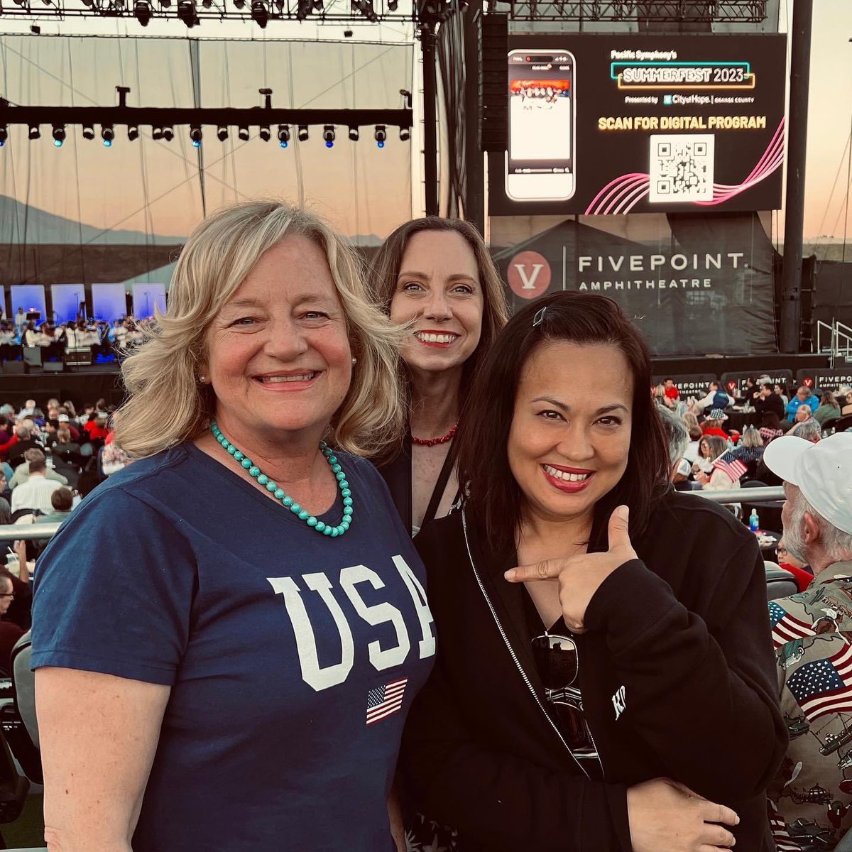 tammykimOC's tweet image. Wonderful 4th of July with my forever baby to watch Pacific Symphony at FivePoint Amphitheater. 
@PacificSymphony @KatrinaFoley @DrTreseder 
@FivePointAmp 
#irvine #momlife #momboss #yourgreatpark #irvinecalifornia #4thofjuly #orangecounty #weareirvine