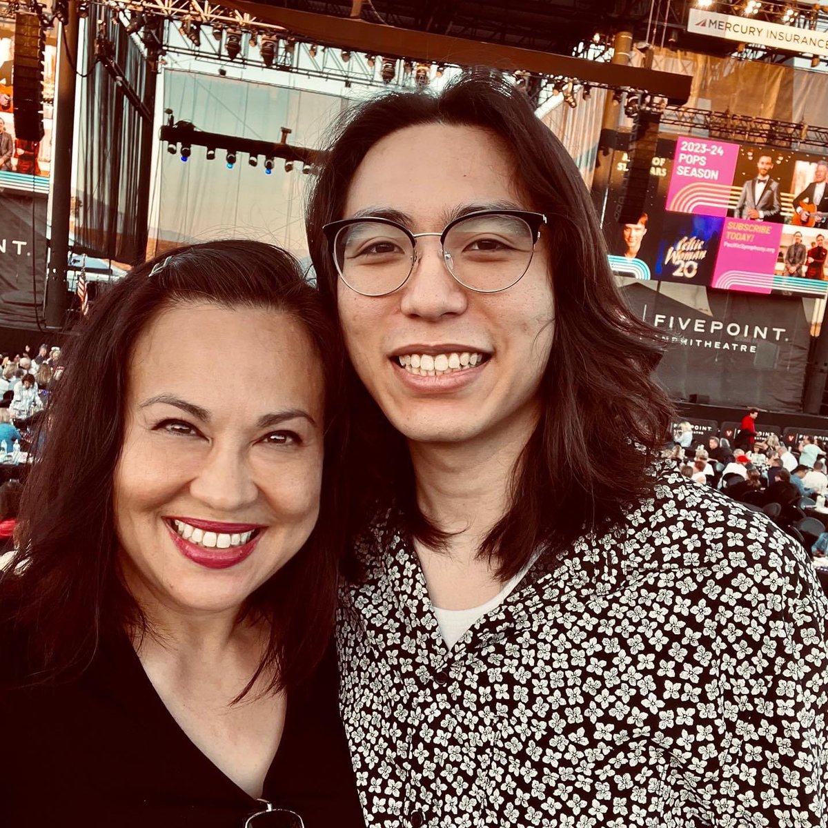 tammykimOC's tweet image. Wonderful 4th of July with my forever baby to watch Pacific Symphony at FivePoint Amphitheater. 
@PacificSymphony @KatrinaFoley @DrTreseder 
@FivePointAmp 
#irvine #momlife #momboss #yourgreatpark #irvinecalifornia #4thofjuly #orangecounty #weareirvine