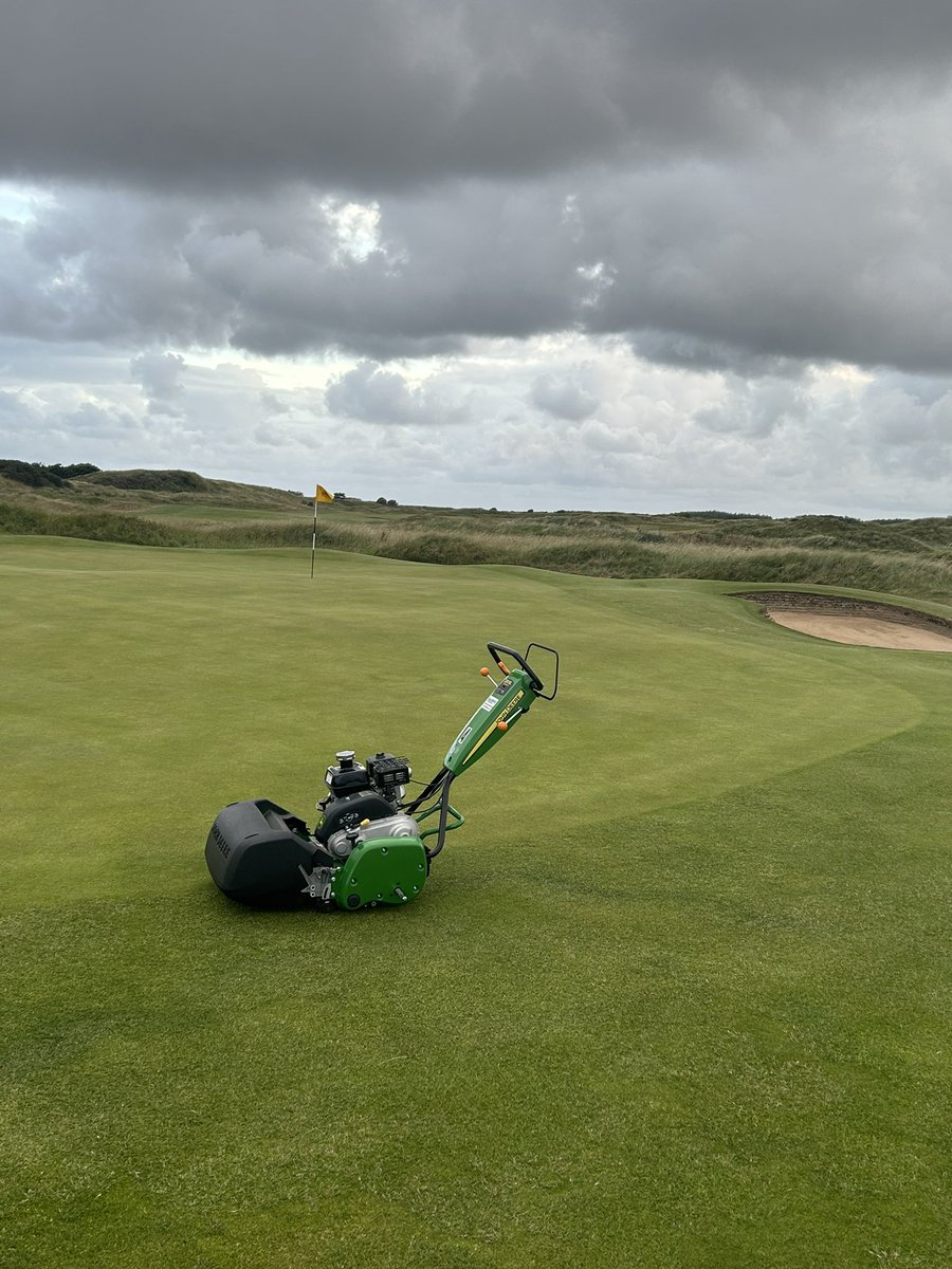 Stephen Laidler (@laids07) on Twitter photo Fantastic to be part of the support team helping <a href="/westlancsgreens/">West Lancs GC Greens</a> <a href="/WestLancsGC/">West Lancs Golf Club</a> with the final push for <a href="/RandA/">The R&A</a> Final Open Qualifiers. Amazing effort from all involved. The course looked amazing. Huge thanks to West Lancs team for making us all feel very welcome. Top team ππ» Fantastic to be part of the support team helping <a href="/westlancsgreens/">West Lancs GC Greens</a> <a href="/WestLancsGC/">West Lancs Golf Club</a> with the final push for <a href="/RandA/">The R&A</a> Final Open Qualifiers. Amazing effort from all involved. The course looked amazing. Huge thanks to West Lancs team for making us all feel very welcome. Top team ππ»