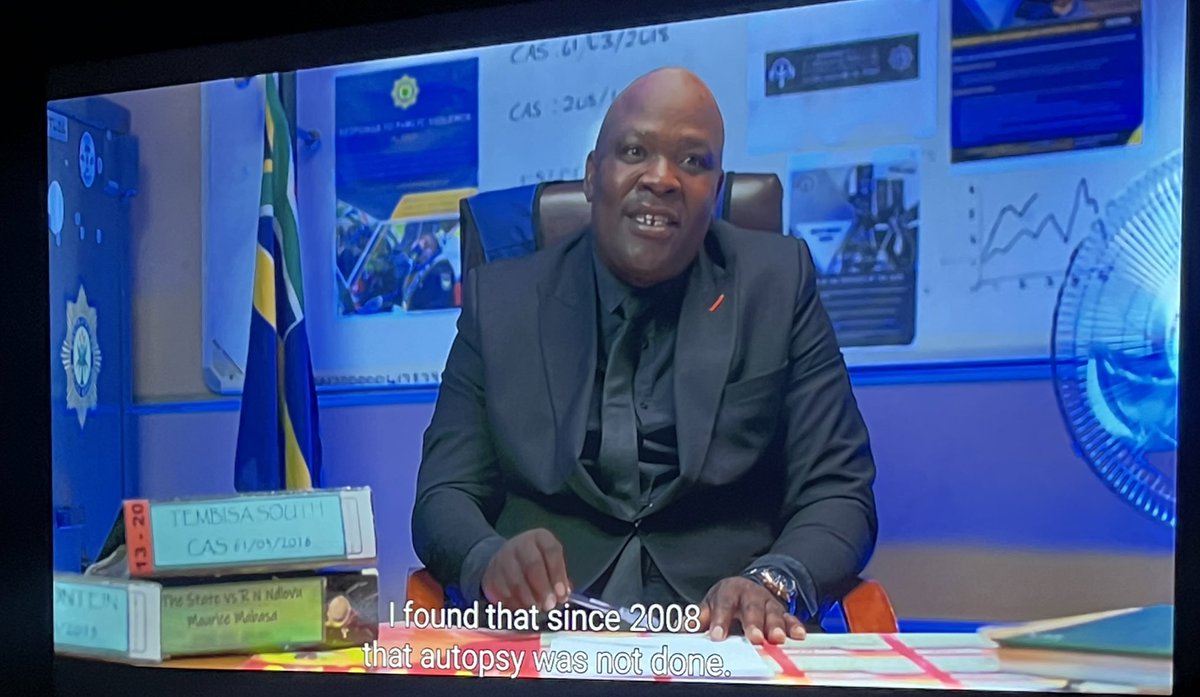 Jabu_Macdonald's tweet photo. #RosemaryHitlist This man risked his life by investigating and bringing down Rosemary Ndlovu and he succeeded 🔥🔥🔥🔥🔥🔥🙌🏾 we hardly have cops this dedicated to their jobs 🙌🏾 https://t.co/R3PQz8OjV5