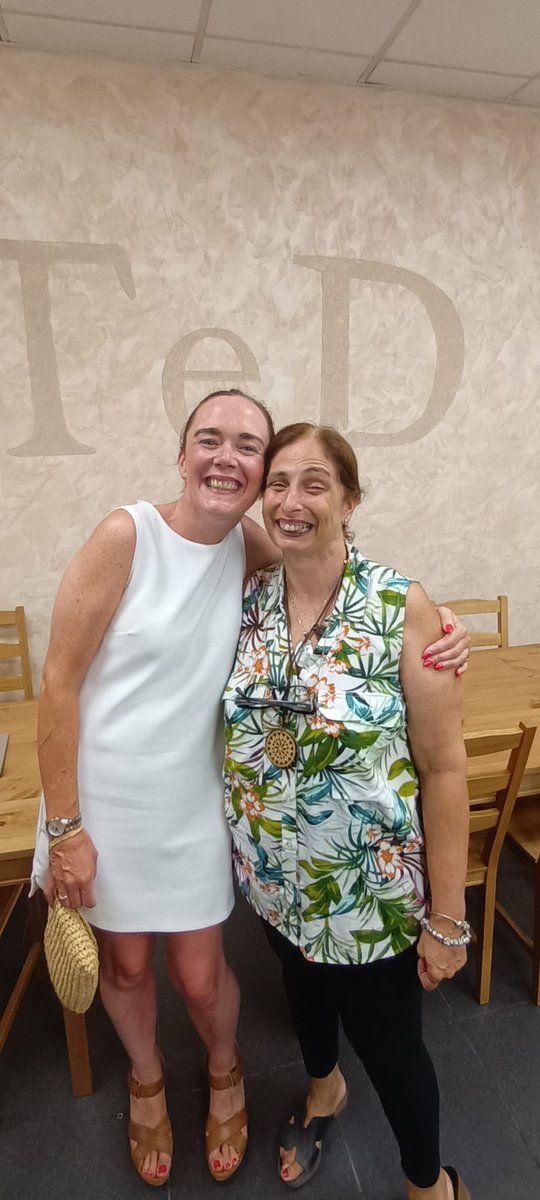 spiderwalshy's tweet image. Our amazing Italian friends #Teds 

David loving his #lfc shirt 👌♥️

Friends for life xx